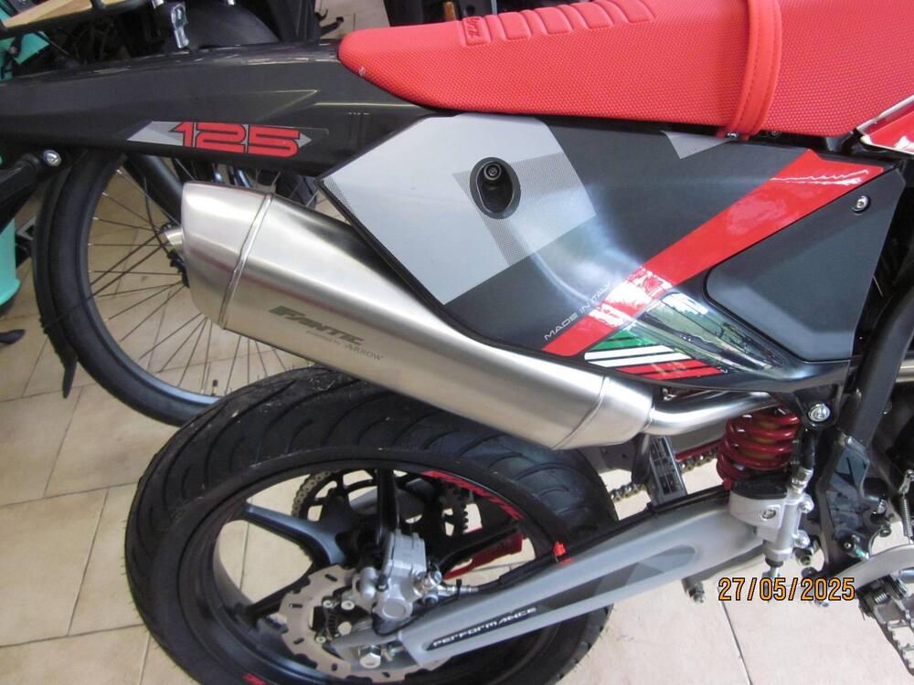 Fantic Motor Motard 125 Performance 4t (2020) (6)