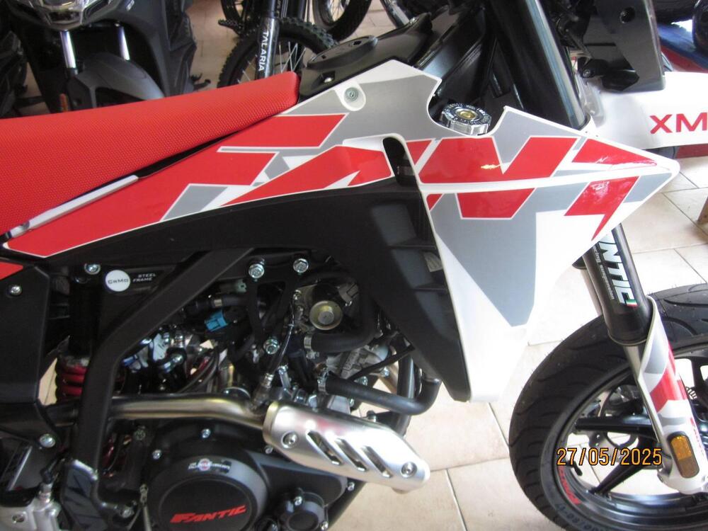 Fantic Motor Motard 125 Performance 4t (2020) (7)
