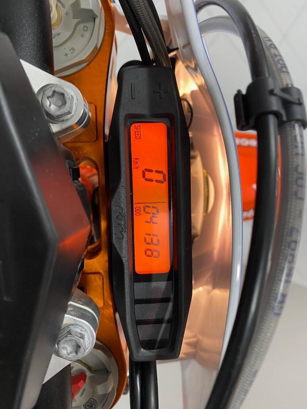 KTM 250 EXC-F Six Days (2023) (8)