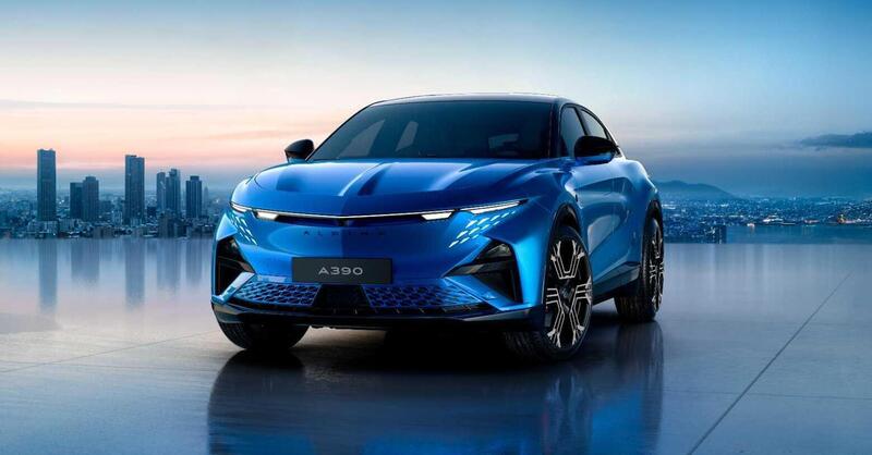 Alpine A390: la fastback elettrica che porta la guida da corsa su strada, con eleganza sartoriale [VIDEO]