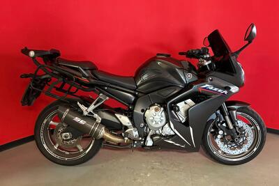 Yamaha FZ1 Fazer (2006 - 16) usata