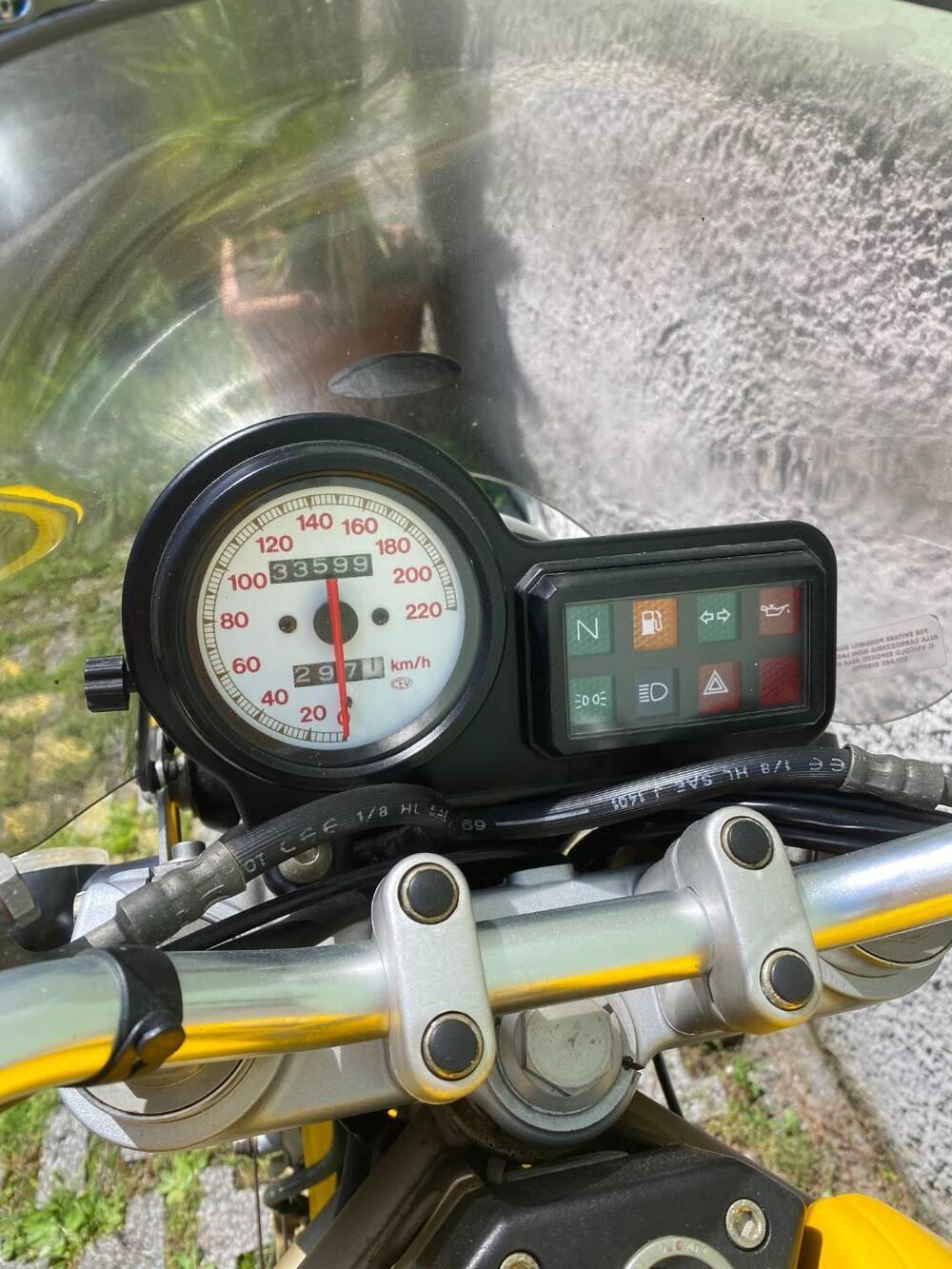 Ducati Monster 600 (1994 - 02) (4)