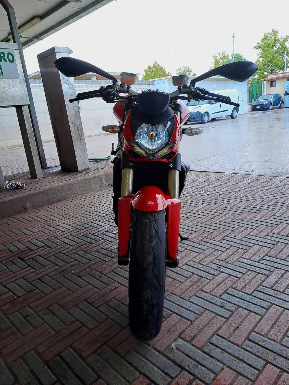 Ducati Streetfighter (2009 - 12) (3)