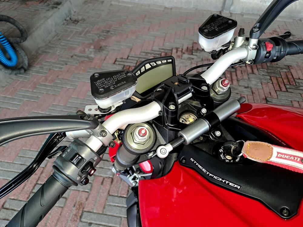 Ducati Streetfighter (2009 - 12) (8)