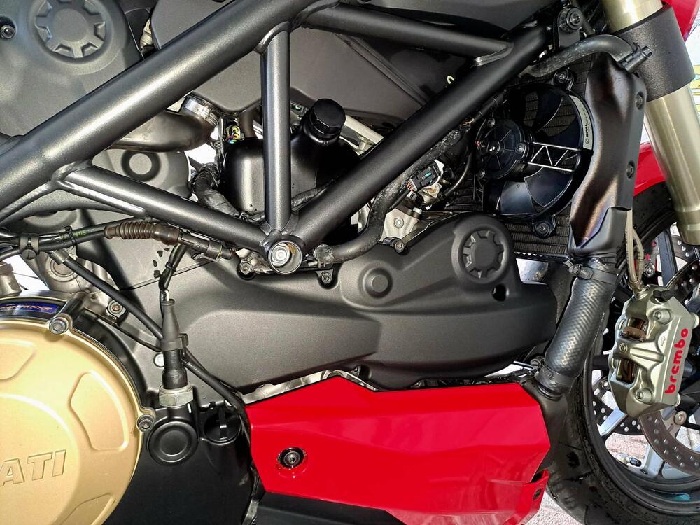 Ducati Streetfighter (2009 - 12) (11)