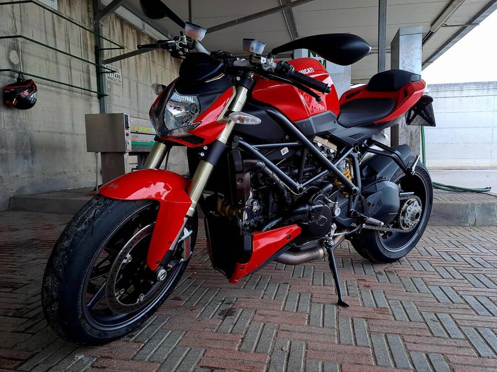 Ducati Streetfighter (2009 - 12) (13)