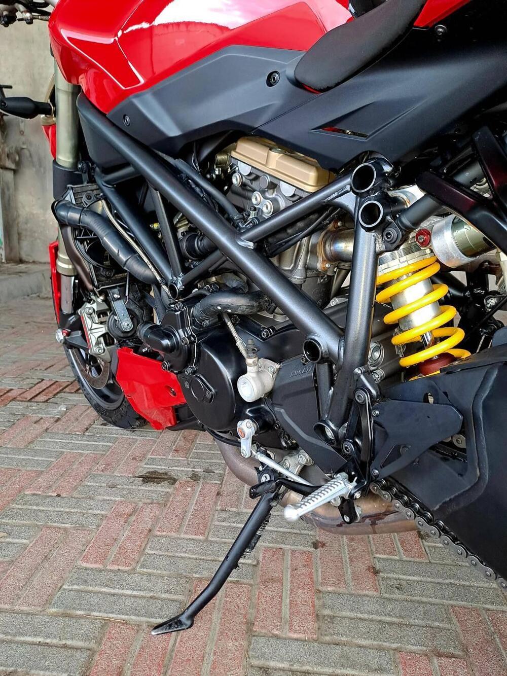 Ducati Streetfighter (2009 - 12) (14)