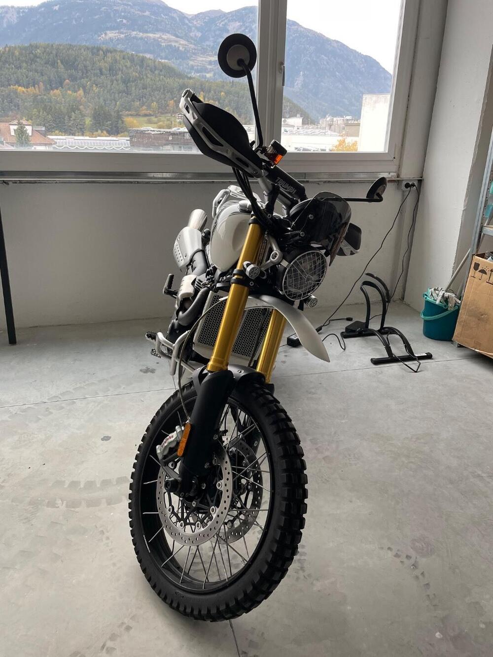 Triumph Scrambler 1200 XE (2019 - 20) (2)