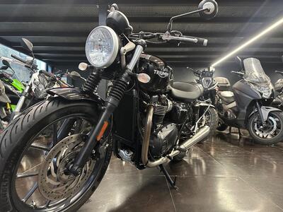 Triumph Street Twin 900 (2016) usata