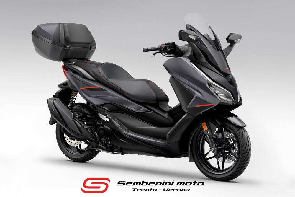 Honda Forza 350 Deluxe (2025)
