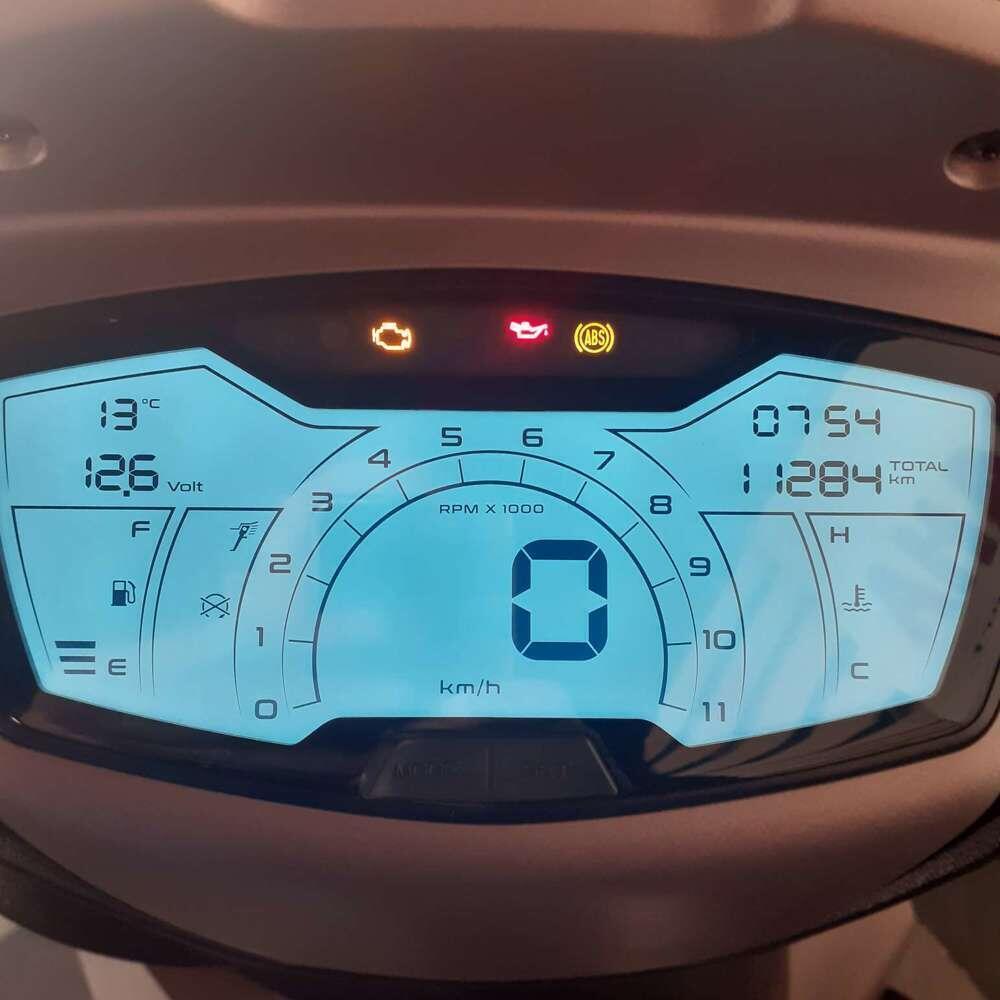 Piaggio Medley 150 ABS (2021 - 25) (4)