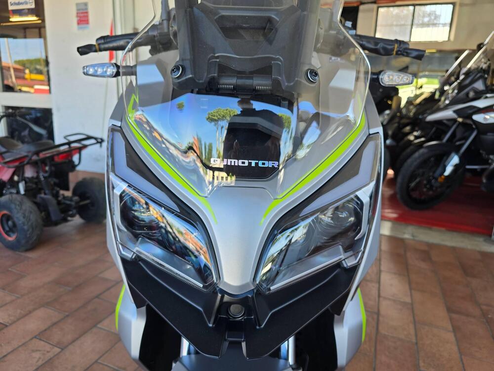 QJ Motor ATR 125 X (2024 - 26) (4)
