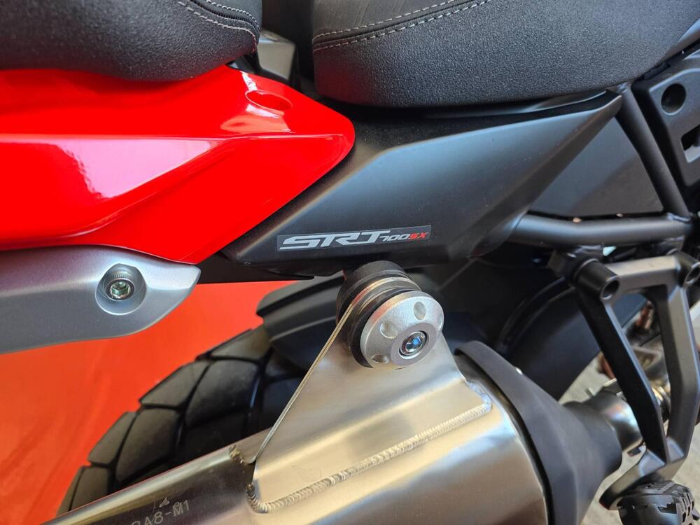 QJ Motor SRT 700 SX (2025 - 26) (9)