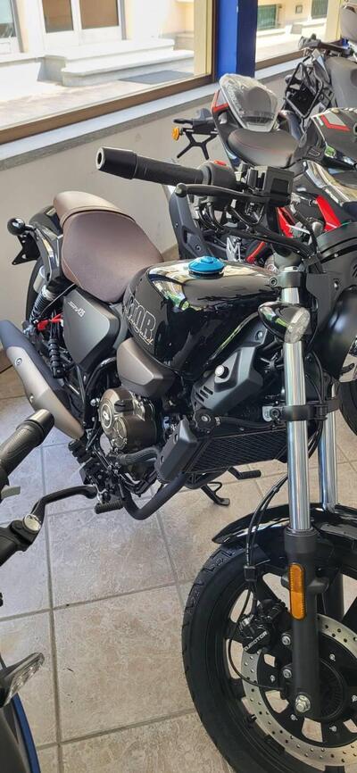 QJ Motor SRV 125 (2023 - 24) nuova