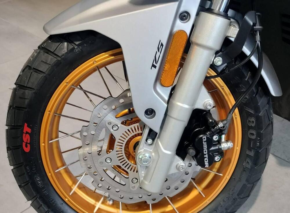 QJ Motor ATR 125 X (2024 - 26) (7)