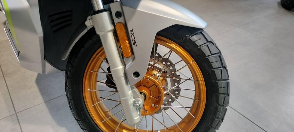 QJ Motor ATR 125 X (2024 - 26) (8)