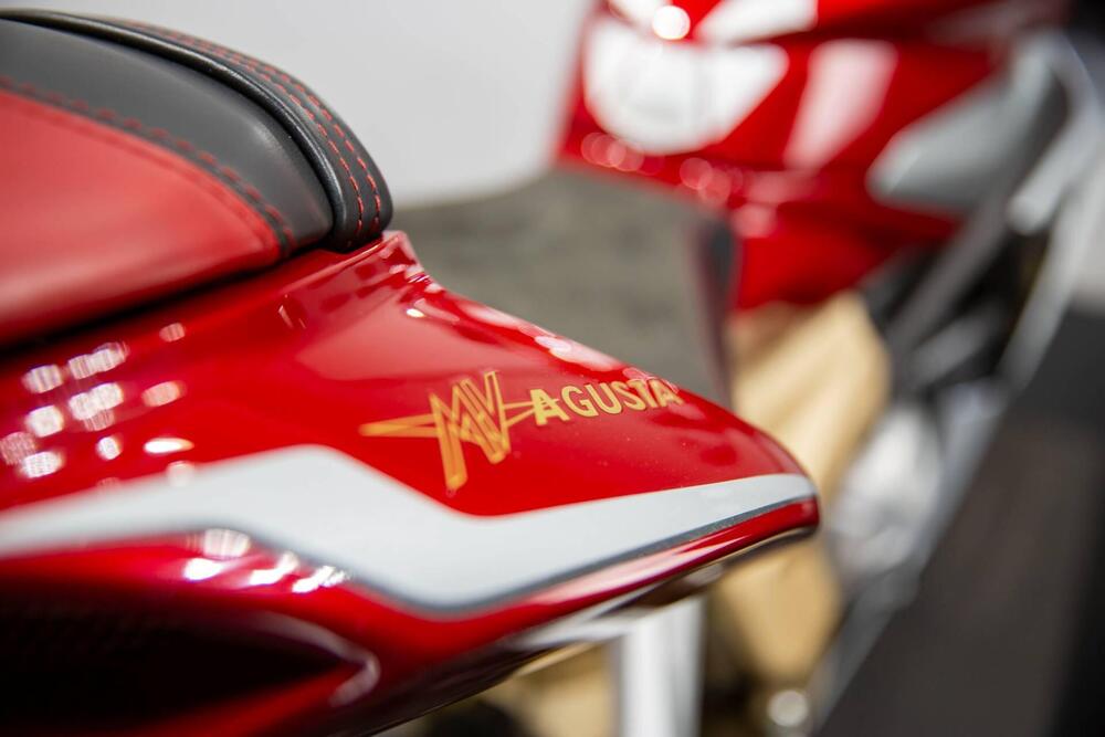 MV Agusta F3 675 Oro (2011) (4)