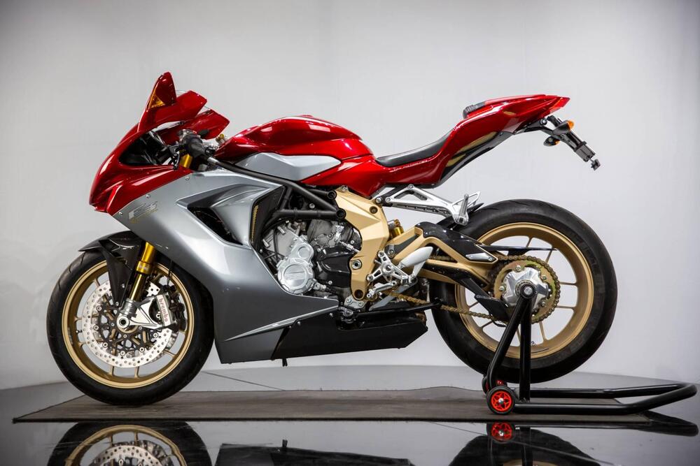 MV Agusta F3 675 Oro (2011) (10)