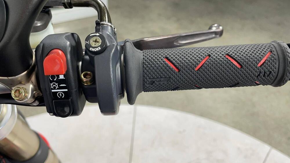 MV Agusta Brutale 750 S (2002 - 06) (9)