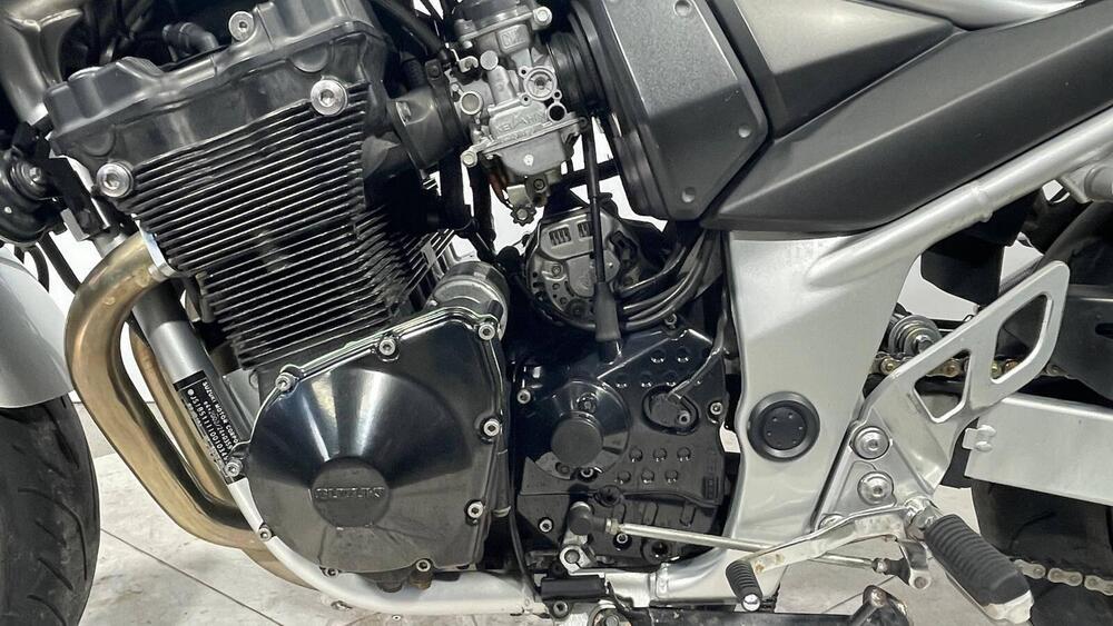 Suzuki GSF 650 Bandit S (2005 - 06) (4)