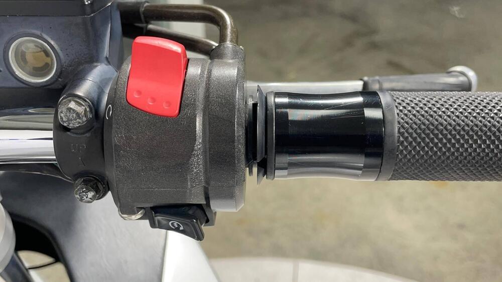 Suzuki GSF 650 Bandit S (2005 - 06) (11)