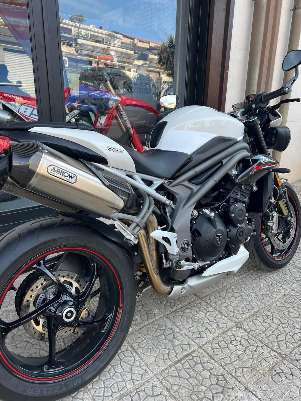 Triumph Speed Triple 1050 RS (2018 - 20) (6)