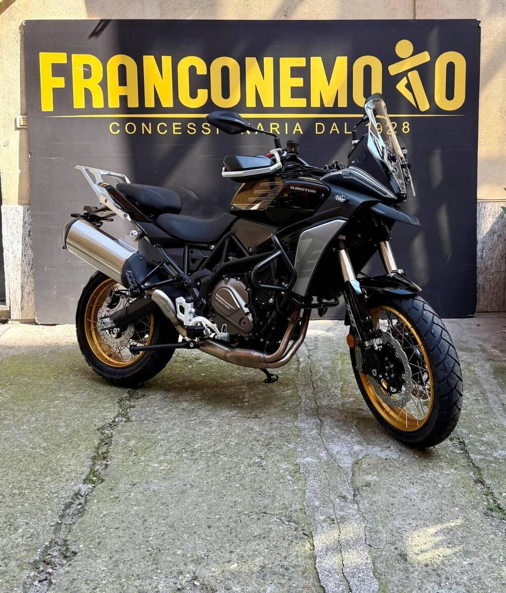 QJ Motor SRT 700 SX (2025)