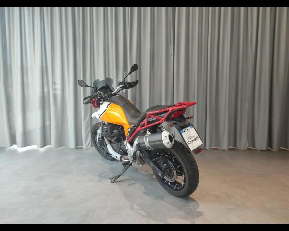 Moto Guzzi V85 TT Evocative Graphics (2021 - 23) (8)