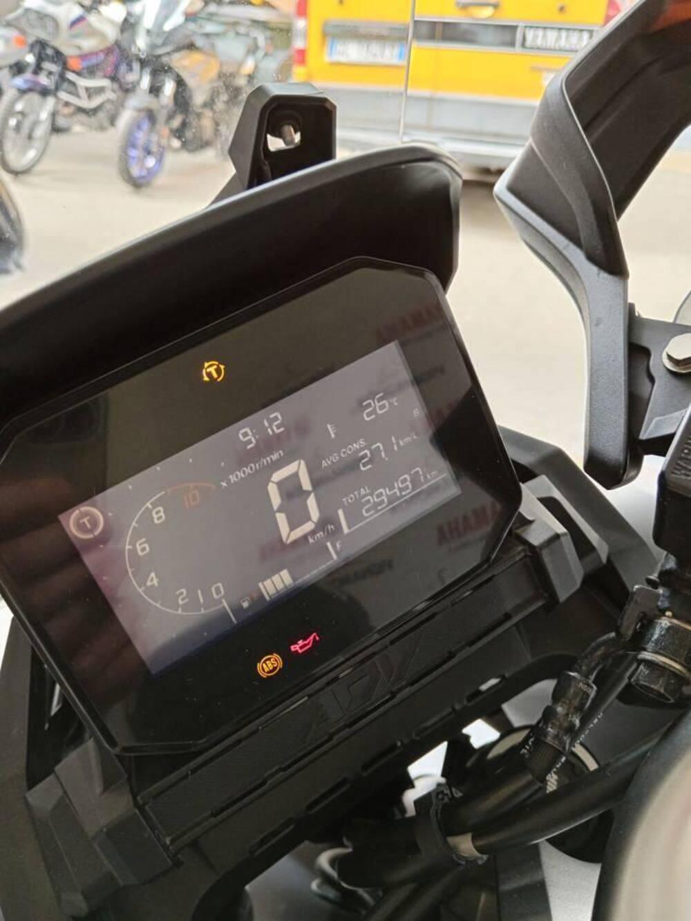 Honda ADV 350 (2022 - 24) (4)