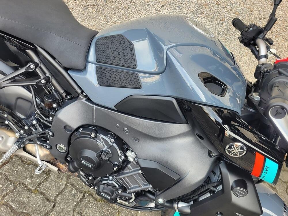 Yamaha MT-10 (2022 - 26) (6)