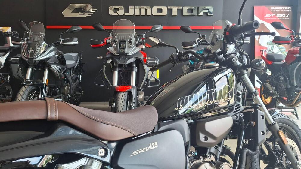 QJ Motor SRV 125 (2023 - 24) (8)