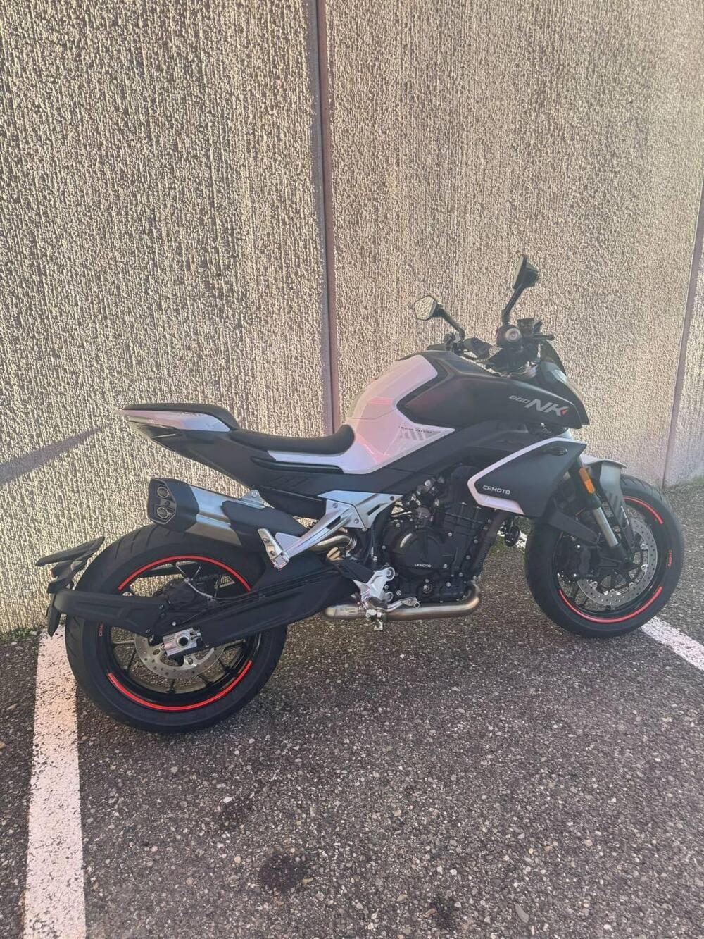 CFMOTO 800NK Advanced (2023 - 26) (3)