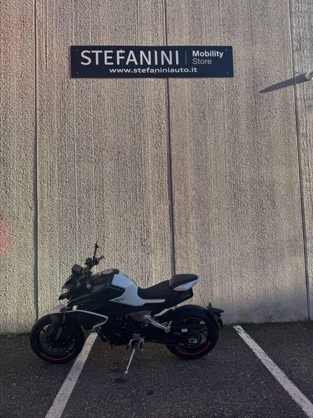 CFMOTO 800NK Advanced (2023 - 26)