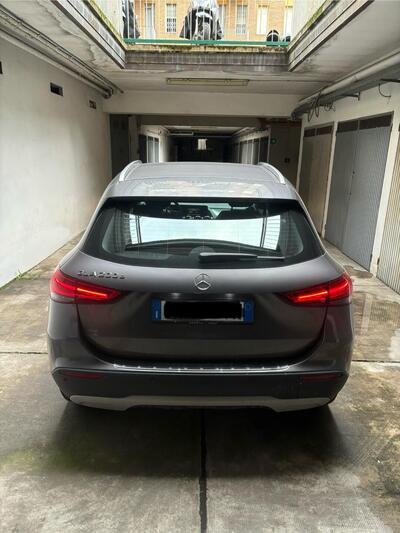 Mercedes-Benz GLA SUV 200 d Automatic Business del 2022 usata a Bologna