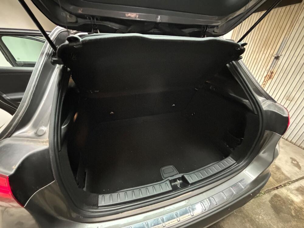 Mercedes-Benz GLA SUV usata a Bologna (15)