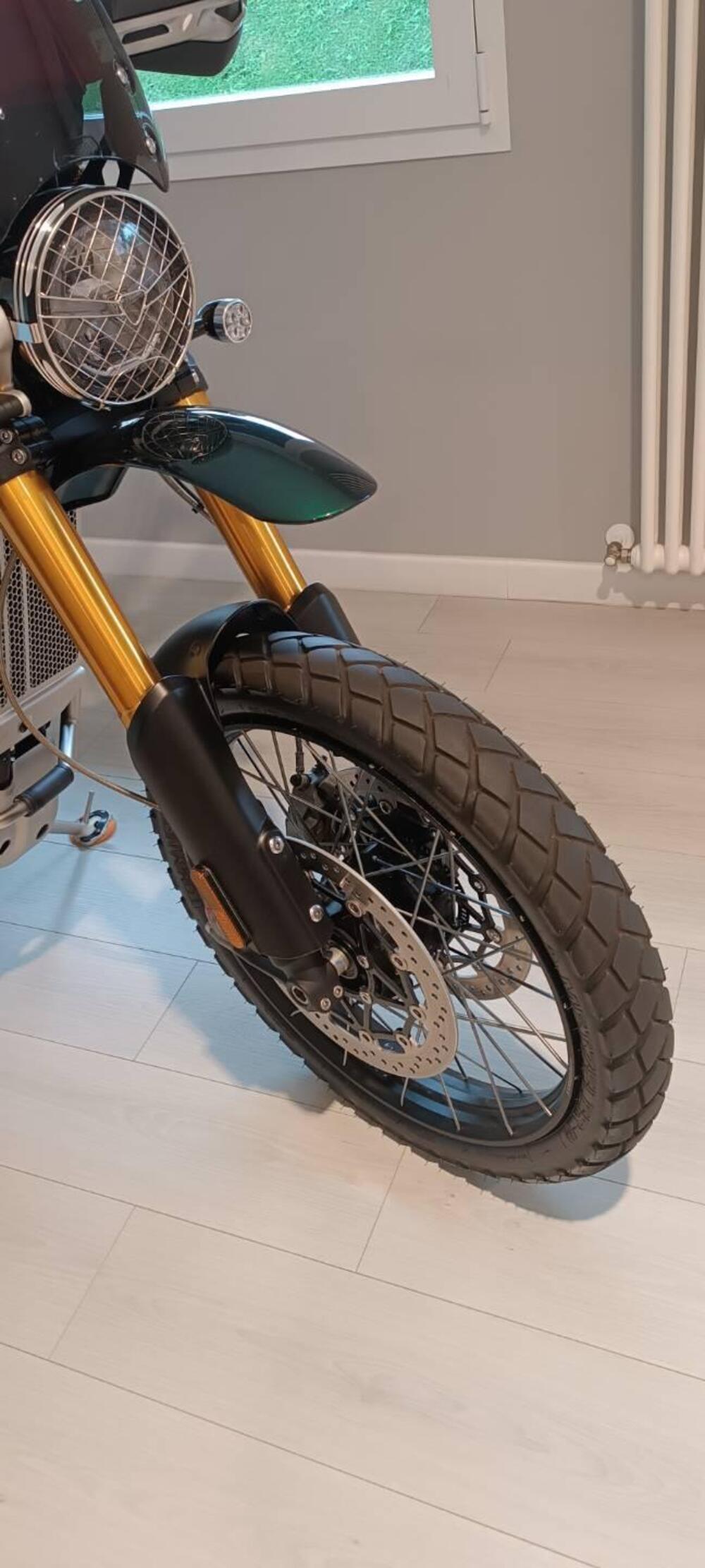 Triumph Scrambler 1200 Steve McQueen Edition (2021 - 22) (4)