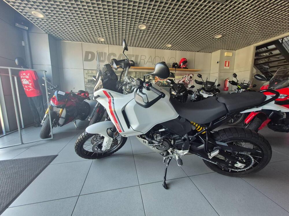 Ducati DesertX (2022 - 25) (4)