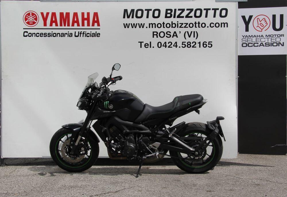 Yamaha MT-09 (2017 - 20) (2)