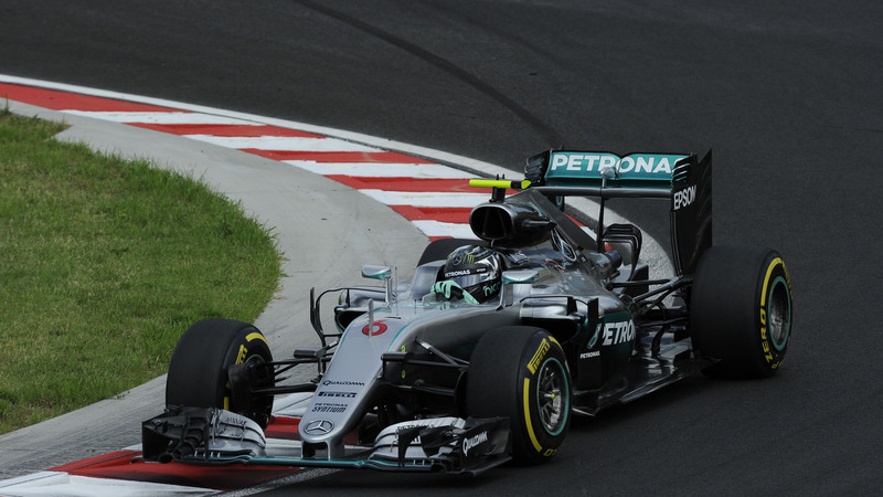 F1, Gp Ungheria 2016: pole per Rosberg