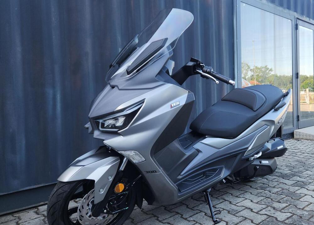 Sym Joymax 300 Z (2025 - 26) (4)