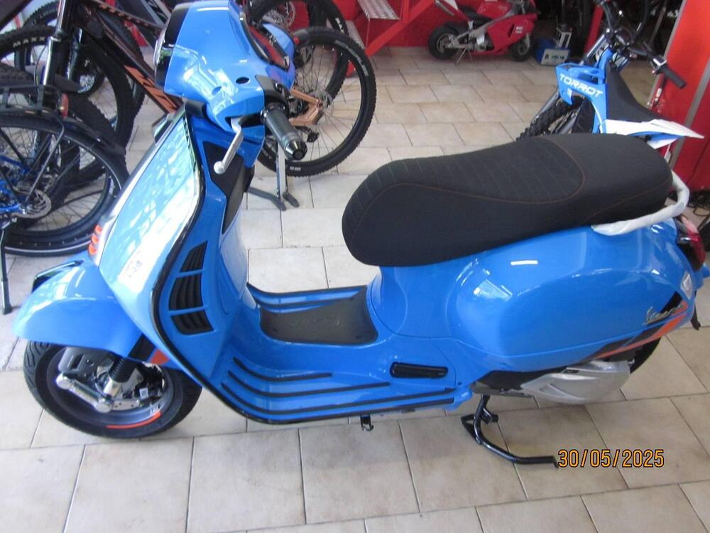 Vespa GTS 310 Supersport (2025 - 26) (2)