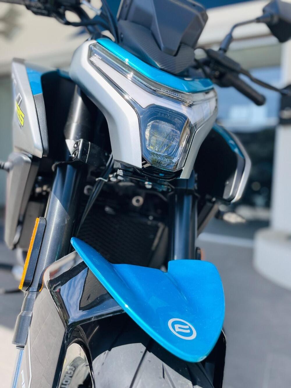 CFMOTO 125NK (2025 - 26) (14)