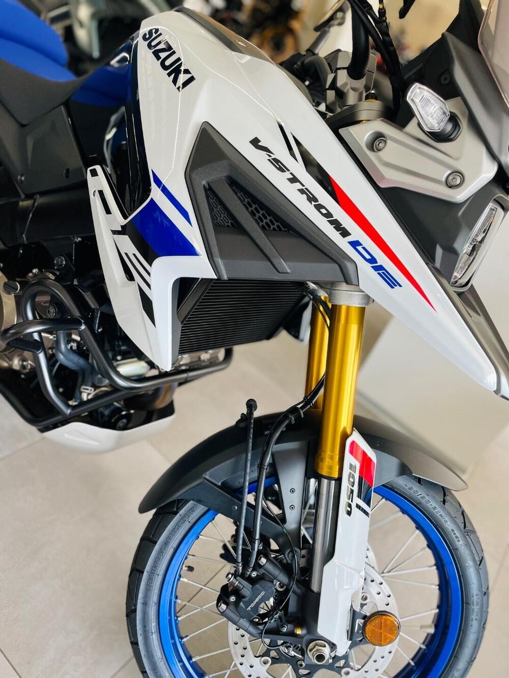 Suzuki V-Strom 1050DE (2025 - 26) (2)