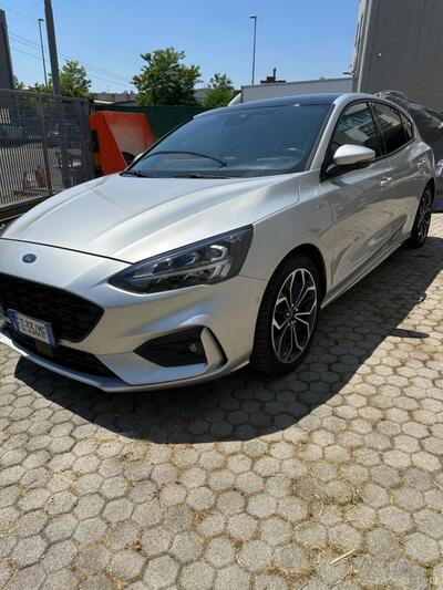 Ford Focus 1.5 EcoBlue 120 CV 5p. ST-Line del 2019 usata a Milano