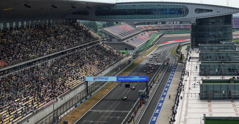 Formula E. Rowland si avvicina al titolo in Cina: ecco gli orari e dove guardare gli E-Prix di Shanghai 2025
