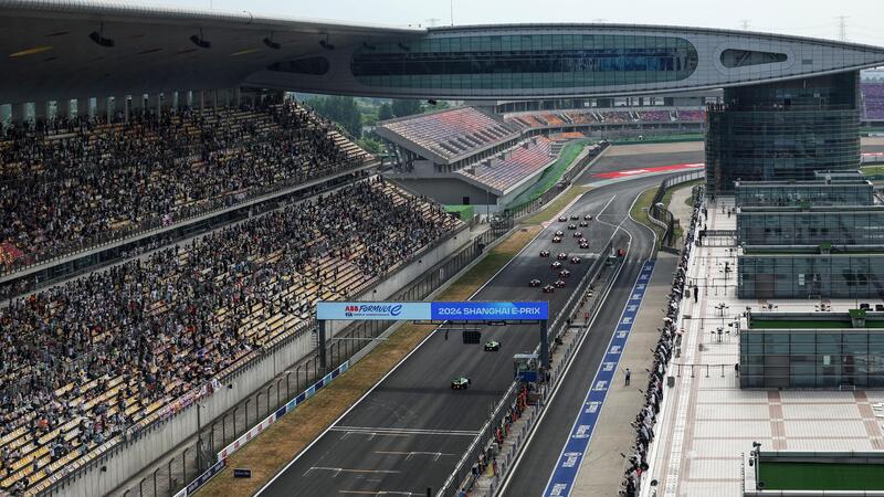 Formula E. Rowland si avvicina al titolo in Cina: ecco gli orari e dove guardare gli E-Prix di Shanghai 2025