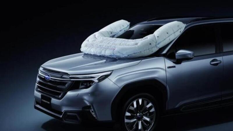 Subaru brevetta un l&rsquo;airbag per proteggere i moto-ciclisti