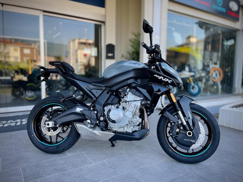 CFMOTO 675NK (2025 - 26)