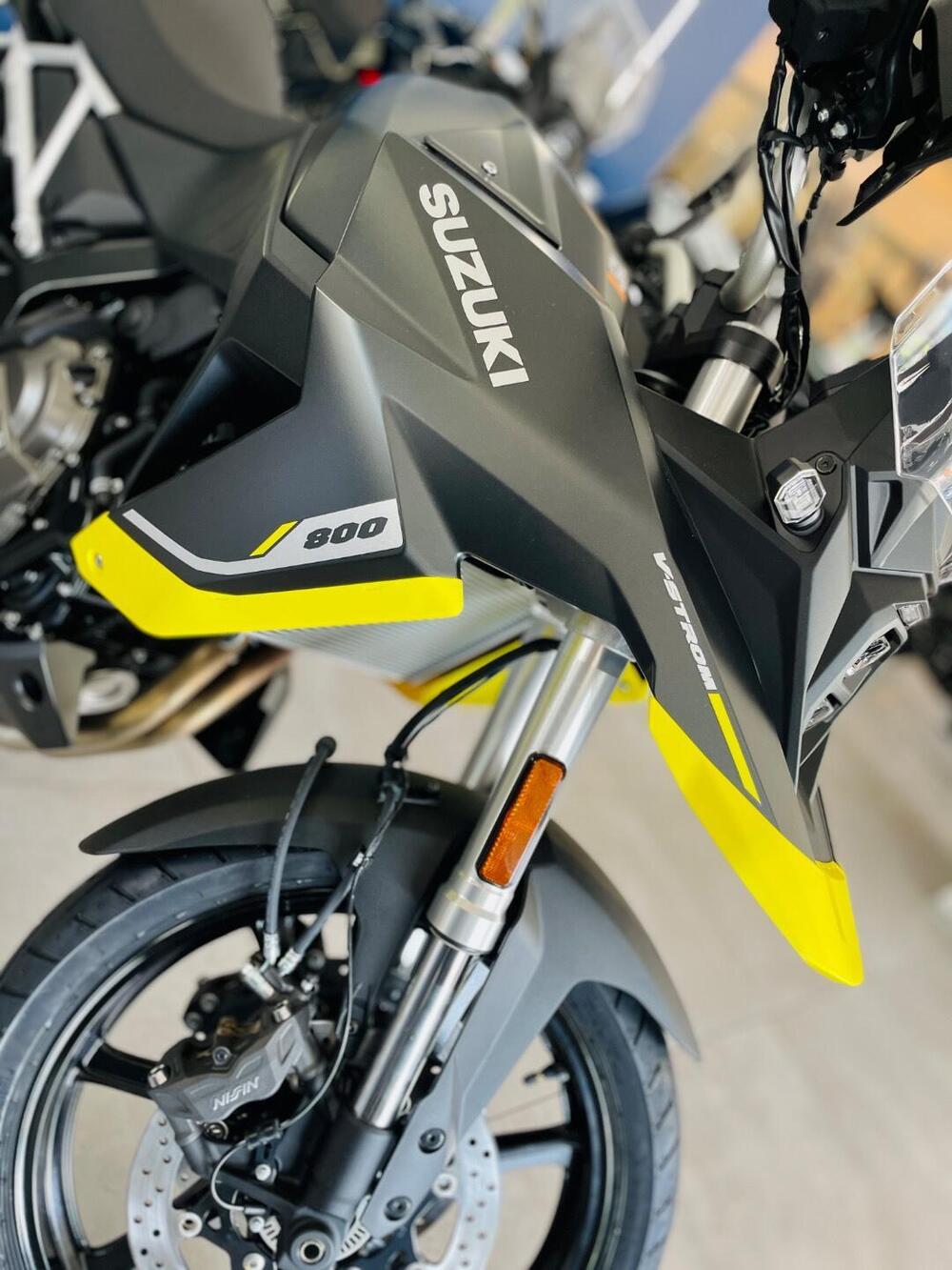 Suzuki V-Strom 800SE (2025 - 26) (2)