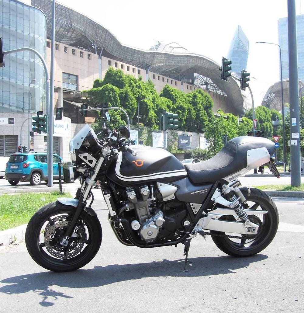 Honda CB 1300 (2003 - 06) (4)